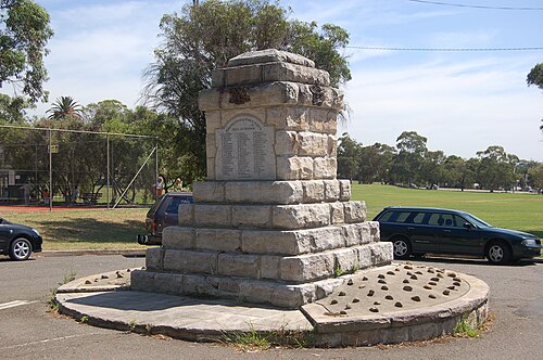 ミランダ戦争記念碑、シーモア・ショー公園、ミランダ、2006年頃