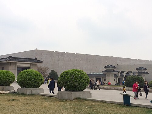 兵馬俑博物館 - 現在、兵馬俑の発掘現場を収容している複合施設