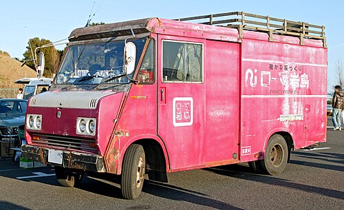 1968年式 いすゞ エルフ ハイルーフ