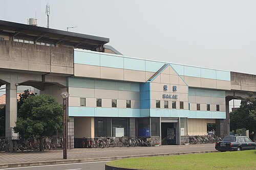 駅入口