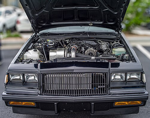 1987年ビュイック・リーガル・グランド・ナショナル・エンジン。工場出荷時のギャレット・ターボチャージャーが見える