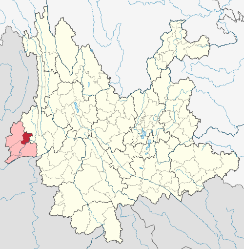 雲南省徳洪州梁河県の位置