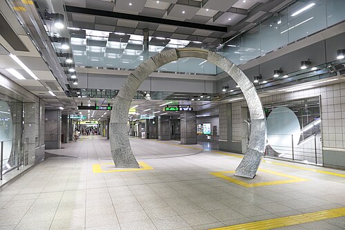 コンコース彫刻