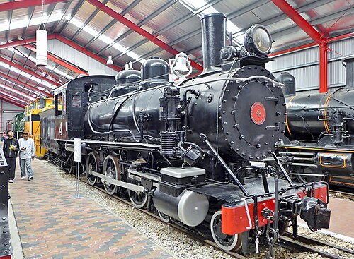 1914年に製造された機関車4号機は、アイアン・ノブからワイアラまでBHPの鉄鉱石列車を牽引した。