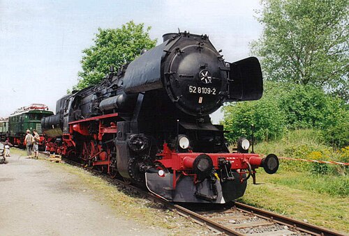 ワイマールの再建された DR 52 8109-2 (2003)