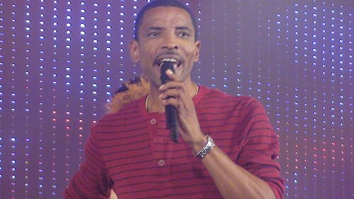 フランスのパリで公演リハーサル中のチャールズ・D・ルイス