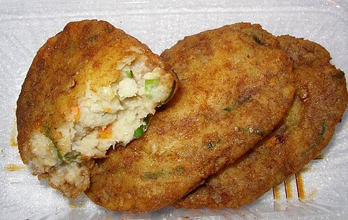 ゼリーフライ、大豆おろしとジャガイモの揚げ物