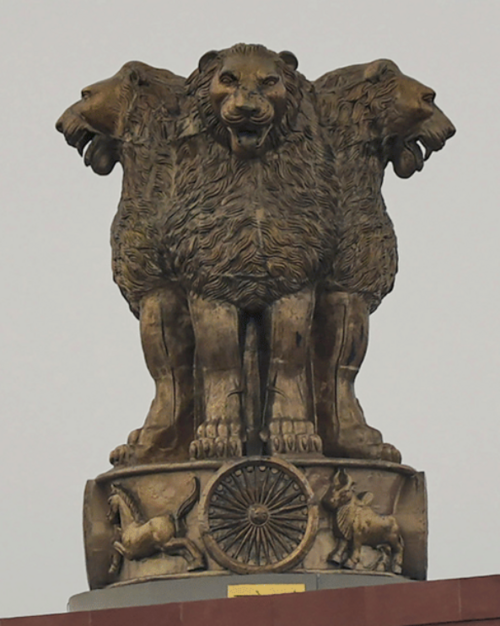 インドの新国会議事堂の頂上にある国章