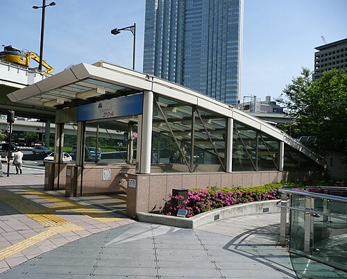 2010年の駅の入り口