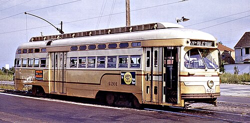 1950年、クリーブランドを走るPCC（大統領会議委員会）の路面電車