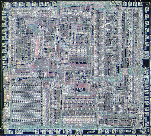 シグネティクスのダイ 8X305