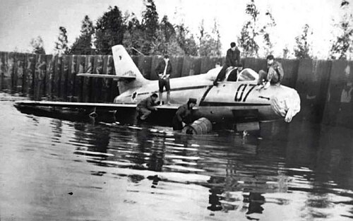 1950年代のハツォール空軍基地の浸水：ダッソー・ウーラガン