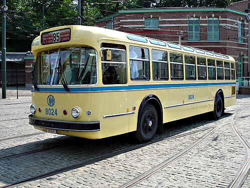 8024 ブロッセル A96 ラゲーノ バス (1956 年)