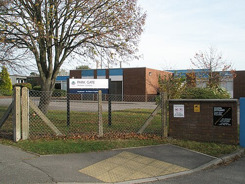 パークゲート小学校