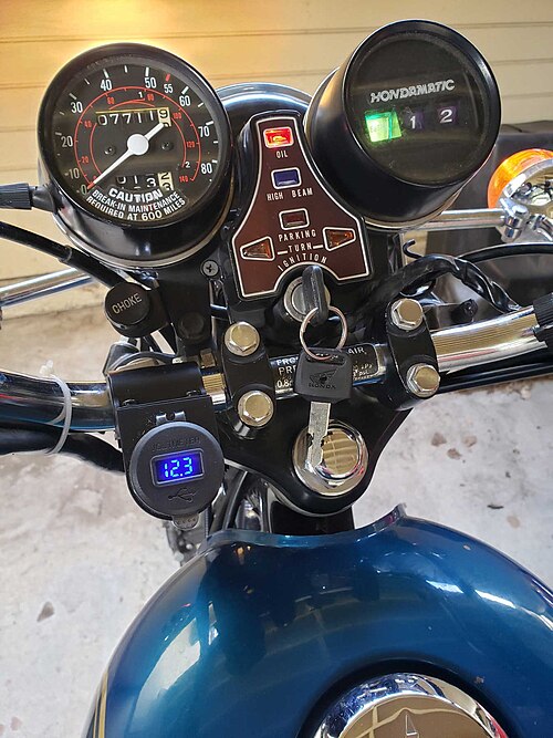 1981年式 CM400A ダッシュボード