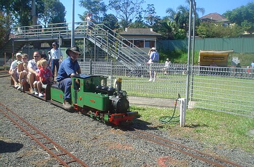 2007年にオーストラリアのウェストライドでミニチュア鉄道に乗車。