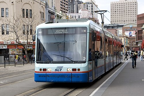 青い路面電車