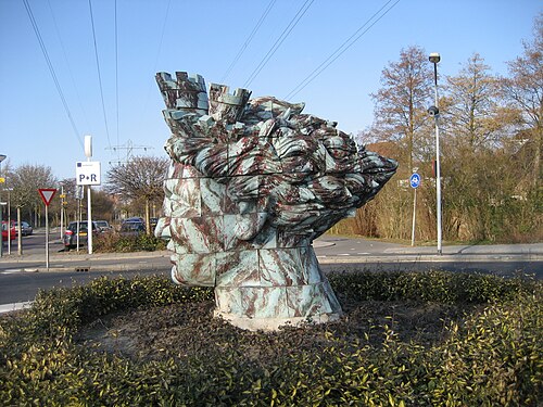 デ・ヴィンク駅近くの女神シビル