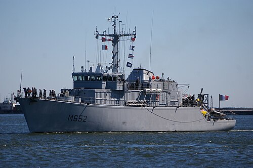 フランス海軍のセフェ級駆逐艦PNSムンシフは、写真に写っているものとほぼ同じである。
