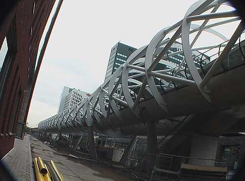 建設中のNetkous。