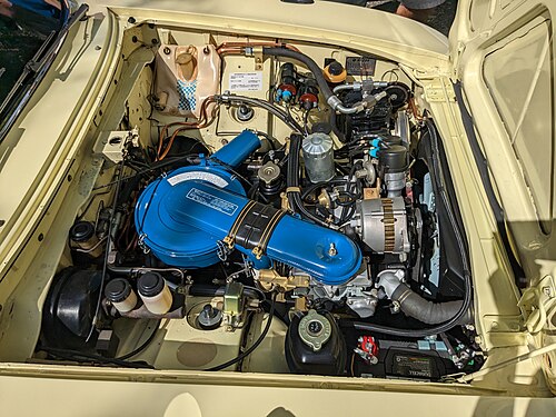 マツダ ルーチェ R130 クーペの 13A エンジン
