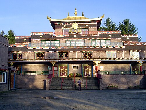 サムイェリン寺院の本堂