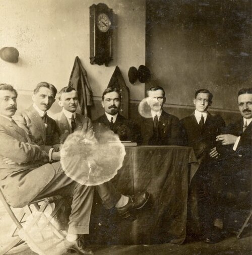 ヴァトラの設立、1912年