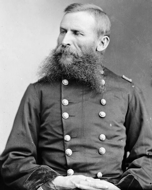大きなひげを生やしたアメリカ南北戦争の将軍の古い写真
