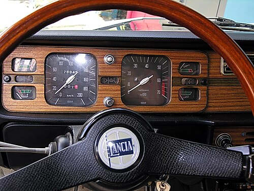 1972年式ランチア2000 ieの計器類