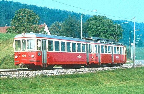 1982年、ノイエフォルヒ駅の列車