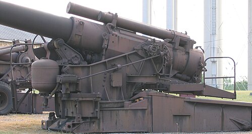 オクラホマ州フォート・シルにあるアメリカ陸軍野戦砲兵博物館に展示されている240mm榴弾砲の側面図