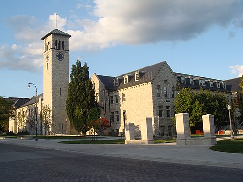 クイーンズ大学グラントホール
