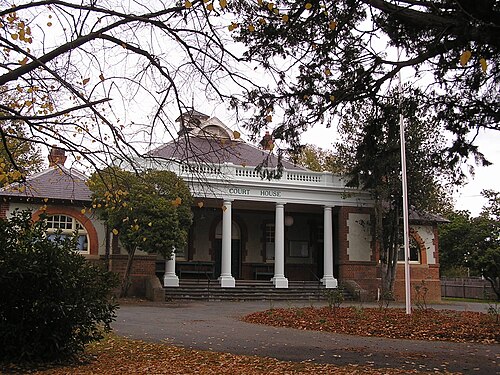 ブレイドウッド裁判所、1890年