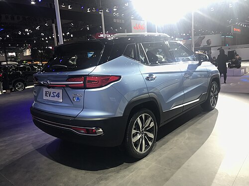 JAC iEVS4（リア）
