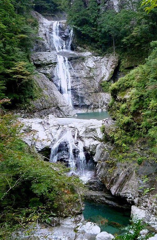 54. ナナツカマ滝