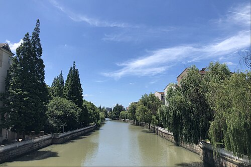 今日の運河の一つ