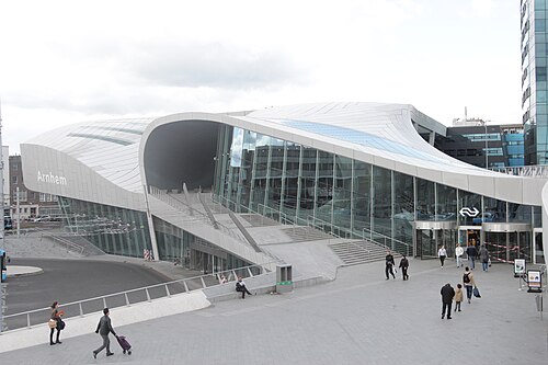 アーネム中央駅