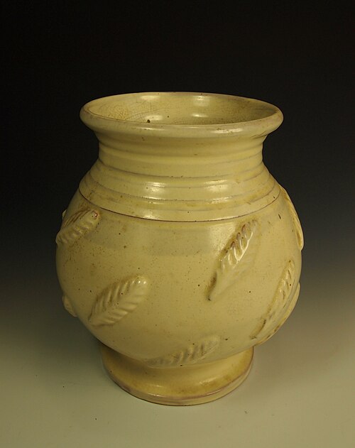 ブランナム陶器の花瓶 1930年代