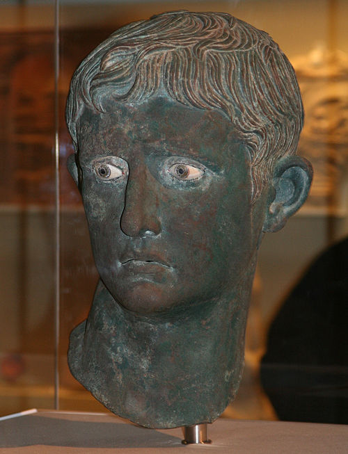 ローマ時代の青銅製アウグストゥスの頭部