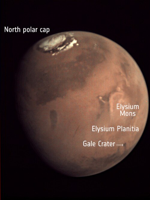 火星の全景。インサイトはエリシウム・プランティアに着陸。キュリオシティ・ローバーはゲール・クレーター内にいる。