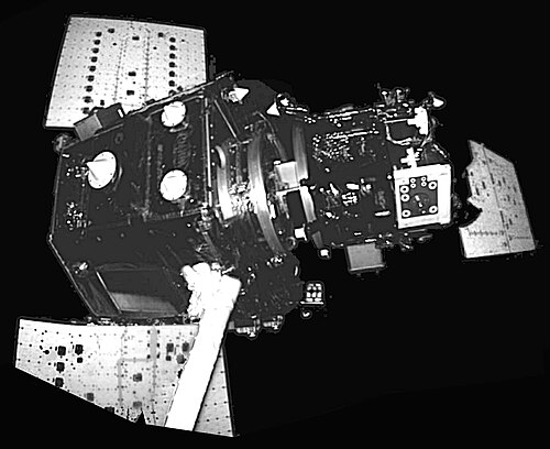 自律型ロボットによるオービタル・エクスプレス宇宙船の宇宙セルフィー