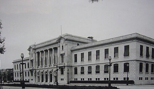 1929 年に建てられたフランス租界行政庁舎は、現在では国指定の歴史・文化遺産となっています。