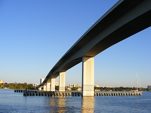 シーブリーズ橋