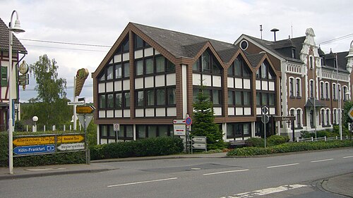 市庁舎と連合協会の所在地