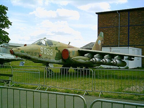 スホーイ Su-25