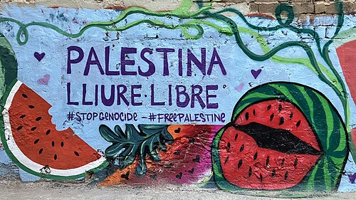 バルセロナの街路の壁に描かれた壁画