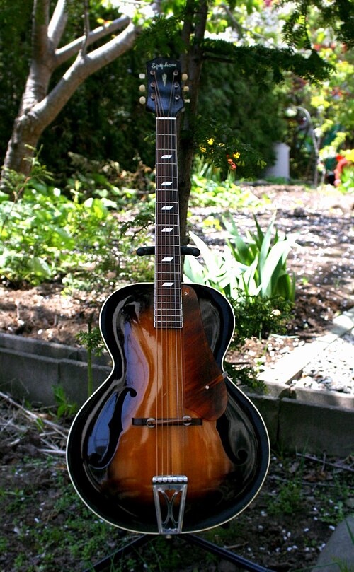 1945年製エピフォン・ブラックストーン・アーチトップギター