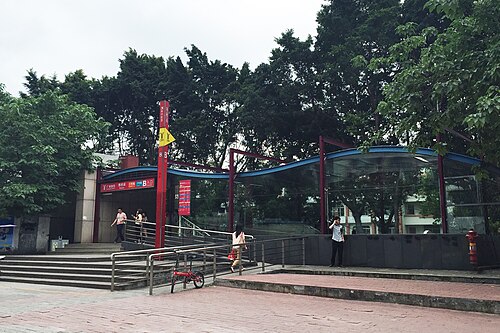 出口B