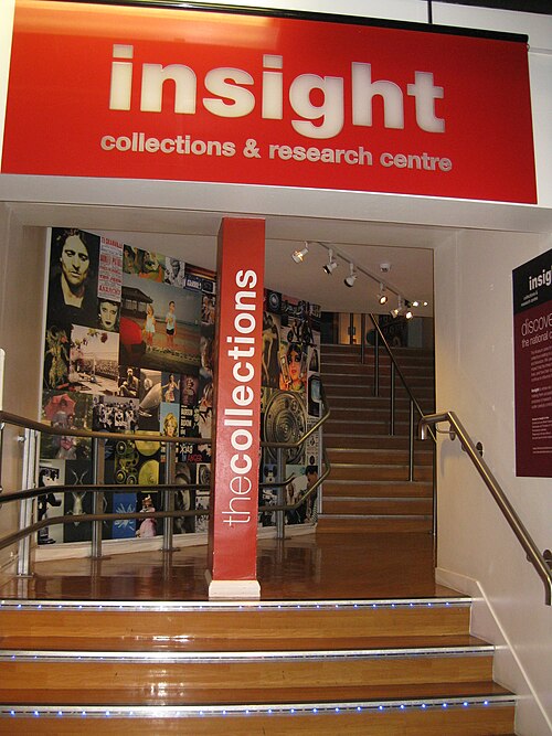 Insight entrance