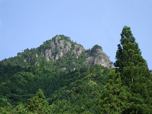 洞ヶ岳山頂